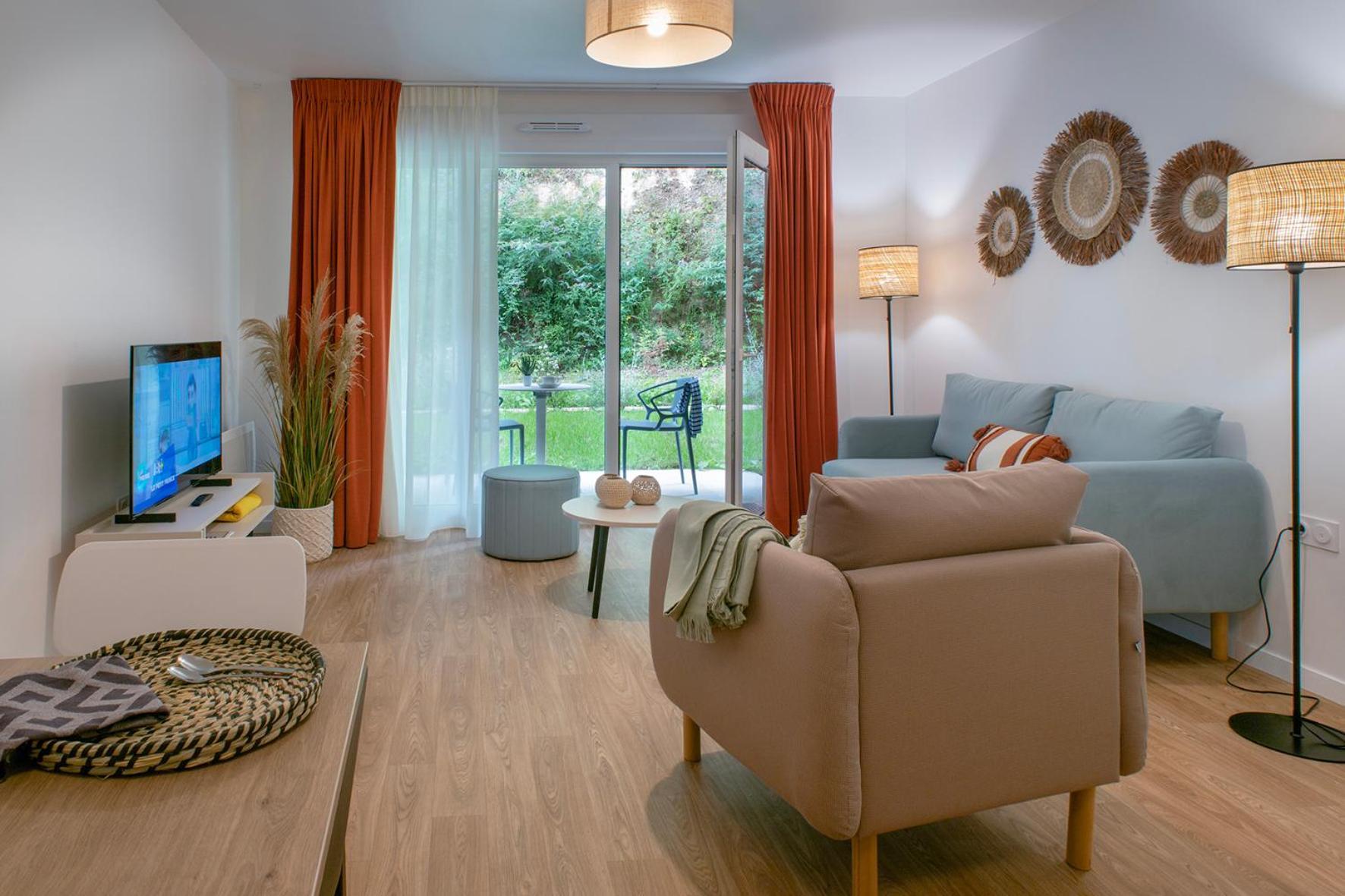Residence Services Seniors - Domitys Les Jardins D'Ahna ดีน็อง ภายนอก รูปภาพ