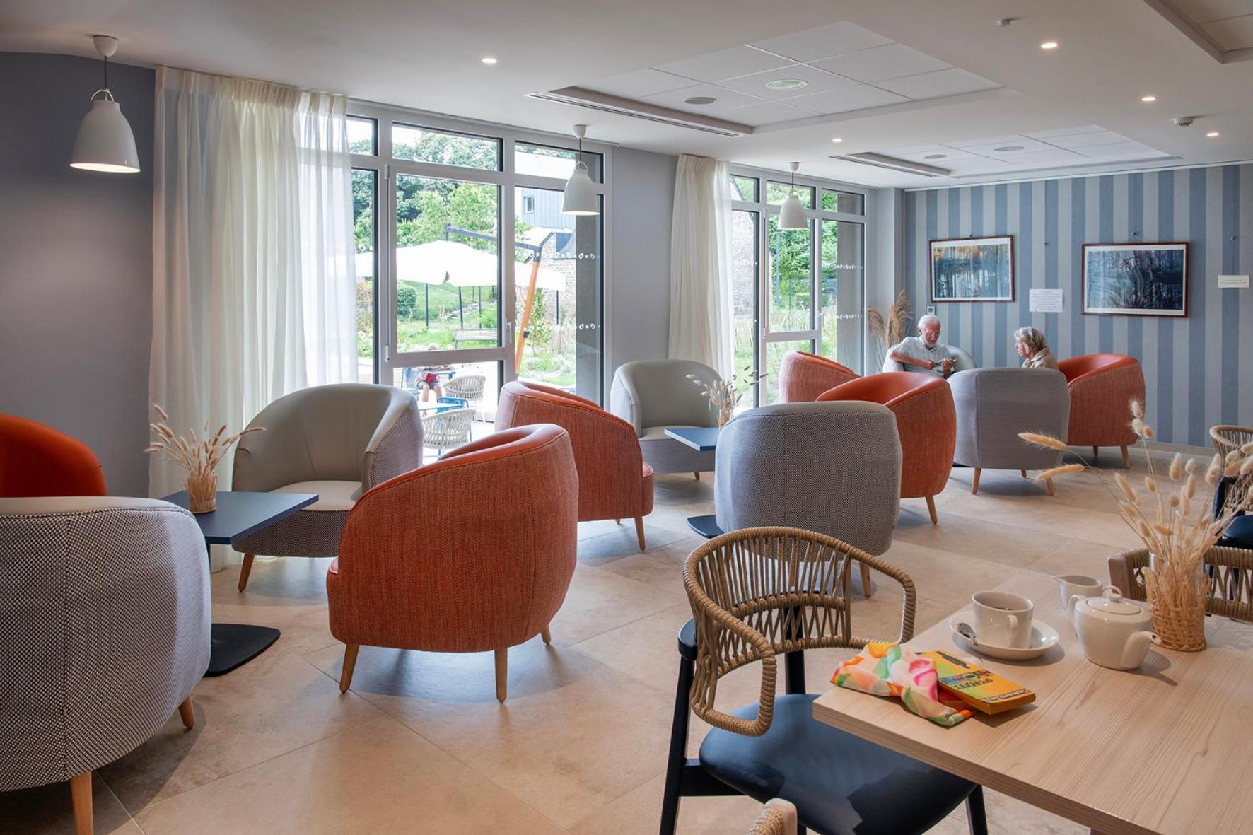 Residence Services Seniors - Domitys Les Jardins D'Ahna ดีน็อง ภายนอก รูปภาพ